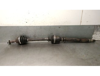 Replacement right front driveshaft for Ford Mondeo III (B5Y) 1.8 16V OEM IAM reference 1600646 
