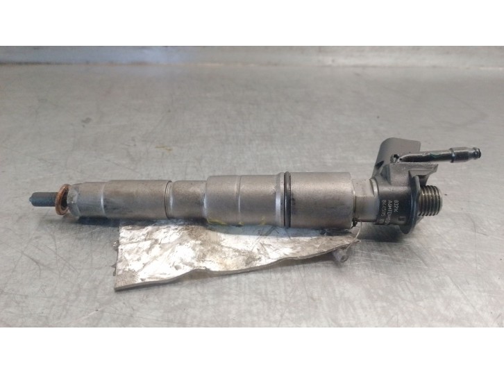 Recambio de inyector para bmw x6 (e71, e72) xdrive 35 d referencia OEM IAM 779272106 0445115070