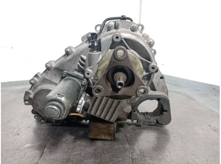 Recambio de caja transfer para bmw x6 (e71, e72) xdrive 35 d referencia OEM IAM 27107574777 27107599886 ATC700