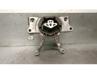 Replacement gearbox mount for BMW X3 (G01, F97, G08) sDrive 18 d mild-hybrid OEM IAM reference 6862577 22326862577 