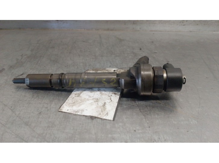 Recambio de inyector para opel astra h (a04) 1.7 cdti (l48) referencia OEM IAM 0445110175 0445110175