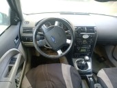 ford mondeo iii sedán (b4y) del año 2001