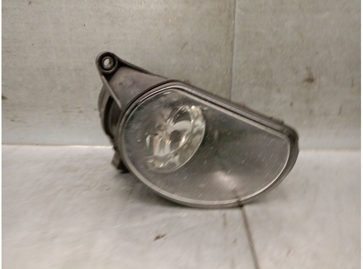 Recambio de faro antiniebla derecho para audi a3 sportback (8pa) 1.9 tdi referencia OEM IAM 8P0941700A 8P0941700A 
