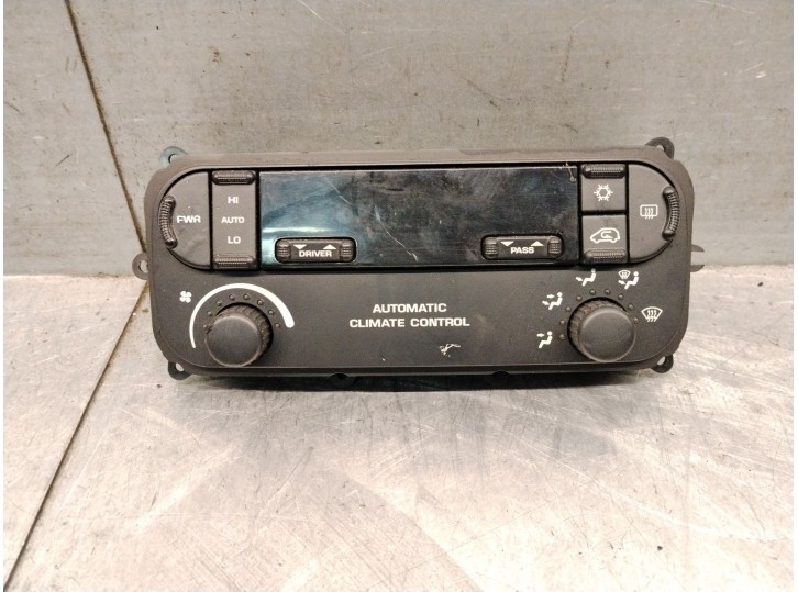 Replacement climate control unit for Chrysler Voyager IV (RG, RS) 2.5 CRD OEM IAM reference P05127379AA 5127379AA 