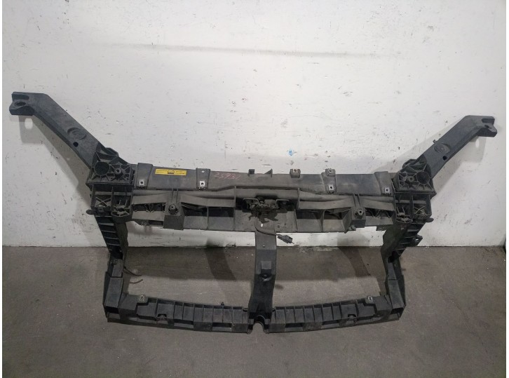 Replacement front panel for Opel Vivaro B van (X82) 1.6 CDTi (05) OEM IAM reference 4407218 4407218 
