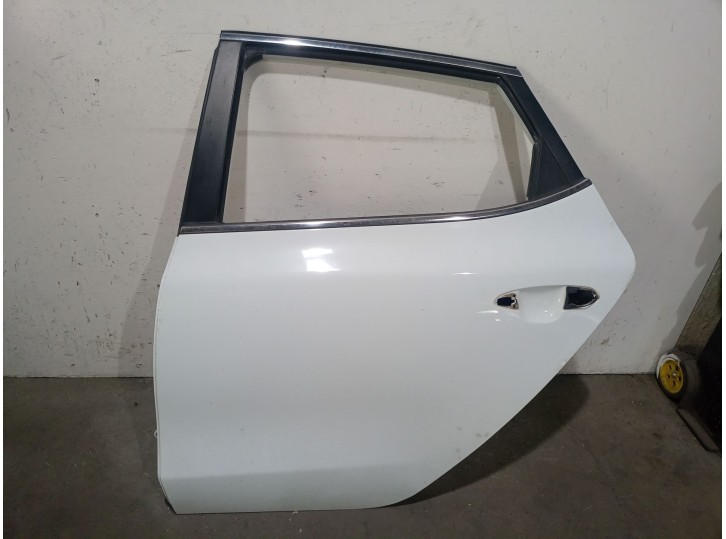 Recambio de puerta trasera izquierda para kia cee´d (jd) 1.6 crdi 128 referencia OEM IAM 77003A2000 77003A2000 
