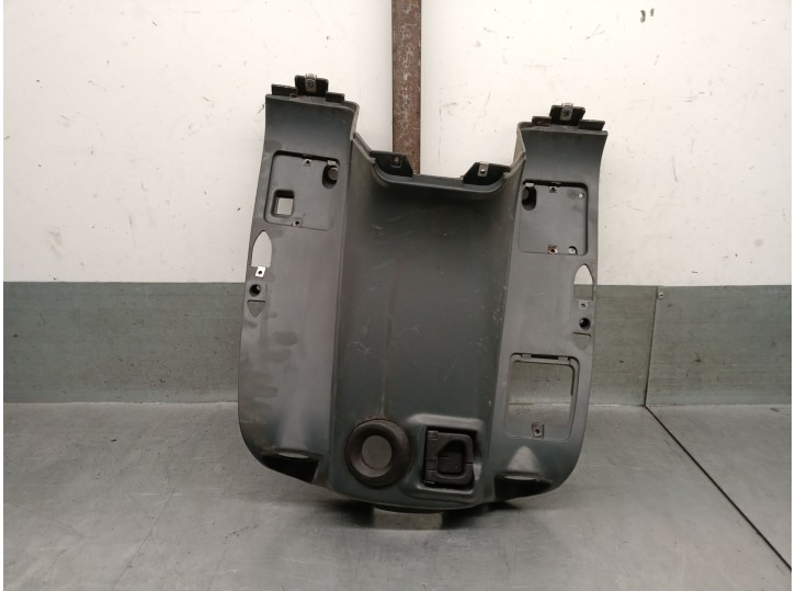 Recambio de moldura para piaggio hexagon hexagon 250 gt (m14) referencia OEM IAM CM005302000D CM005302000D 