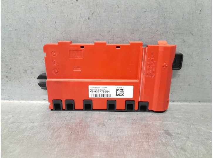 Recambio de caja reles / fusibles para bmw 1 (f20) 116 d referencia OEM IAM 6922775204 