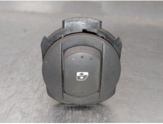 Recambio de mando elevalunas delantero derecho para renault laguna ii grandtour (kg0/1_) 1.8 16v referencia OEM IAM 8200167230 8