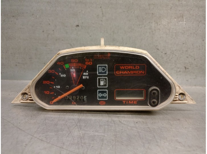 Recambio de cuadro instrumentos para derbi variant variant start 50 2t referencia OEM IAM 22817 22817 