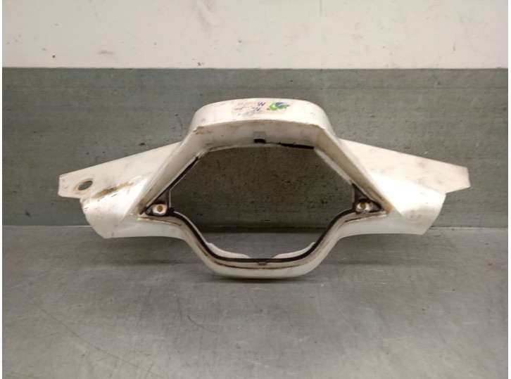 Recambio de embellecedor para derbi variant variant start 50 2t referencia OEM IAM 22817 22817 