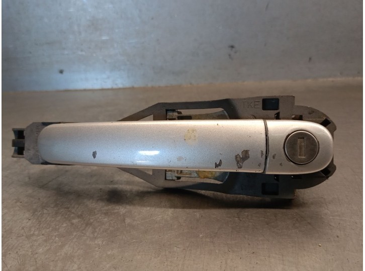 Replacement front left exterior door handle for Seat Leon (1M1) 1.6 16V OEM IAM reference 3B0837885D 3B0837885D 