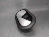 Replacement front left interior door handle for Dacia Sandero (BS_) 1.6 (BS0D, BS0B, BS0F, BS0H) OEM IAM reference 8200733
