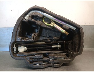 Replacement jack for Seat Leon (1M1) 1.6 16V OEM IAM reference 1J0012115M 1U0011031A 