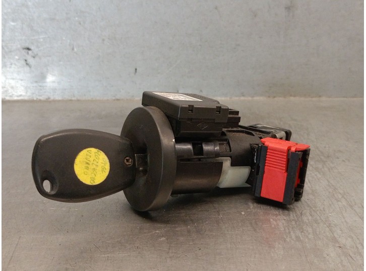 Replacement ignition switch for Opel Vivaro B van (X82) 1.6 CDTi (05) OEM IAM reference 95519281 5913093 