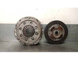 Replacement clutch kit for Renault Trafic II van (FL) 1.9 dCi 100 (FL0C) OEM IAM reference 8200440023 8200440023 