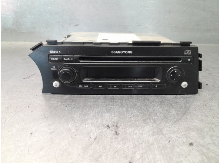 Recambio de sistema audio / radio cd para ssangyong actyon i 2.0 xdi referencia OEM IAM 8910009070 A2C53251127