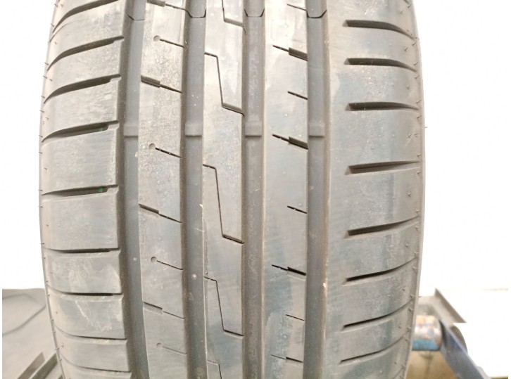 Replacement tyre(s) for Opel Astra H (A04) 1.4 (L48) OEM IAM reference 20555R1691V 