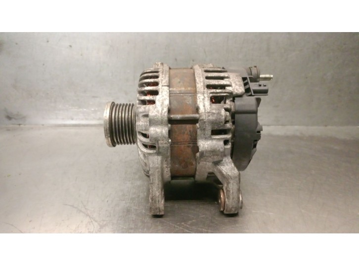 Recambio de alternador para renault kadjar (ha_, hl_) 1.3 tce 140 referencia OEM IAM 231009933R A5TE0581ZE