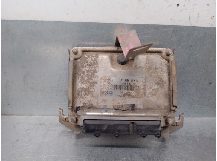 Recambio de centralita motor uce para seat ibiza ii (6k1) 1.4 i referencia OEM IAM 6K0906032AC 
