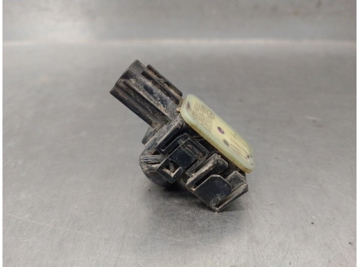 Recambio de sensor de aparcamiento para mazda cx-5 (kf) 2.0 referencia OEM IAM GMK667UC1 