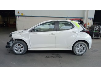 mazda 2 fastback (kb) del año 2025