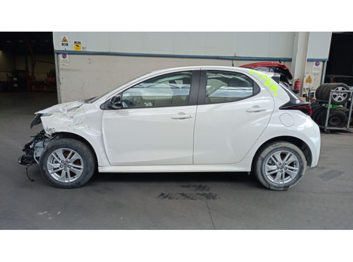 mazda 2 fastback (kb) del año 2025