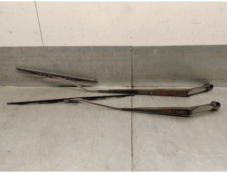 Recambio de brazo limpia delantero derecho para mitsubishi colt vi (z3_a, z2_a) 1.1 (z31a, z32a) referencia OEM IAM MN145992 MN1