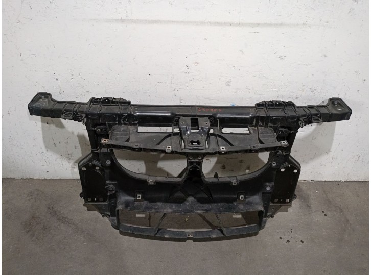 Recambio de panel frontal para bmw 1 coupé (e82) 120 d referencia OEM IAM 51647193192 51647193192 