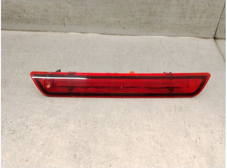 Recambio de luz central de freno para ford ecosport 1.0 ecoboost referencia OEM IAM CN1513A613AC 2226966 