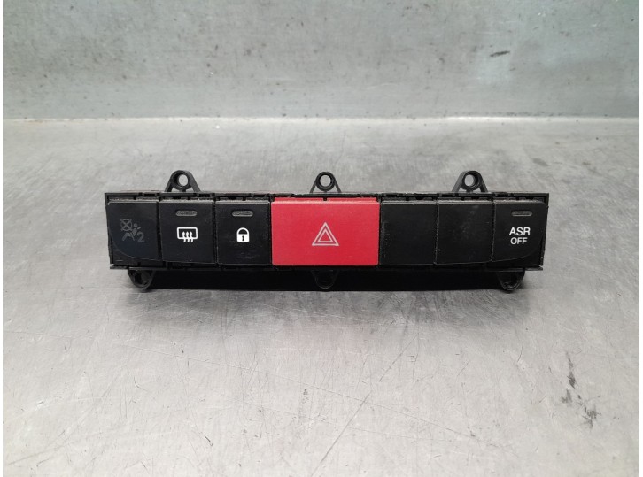 Recambio de warning para peugeot boxer furgoneta 2.2 bluehdi 140 referencia OEM IAM 7355861490 1612507680 