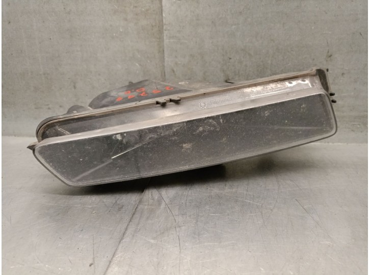 Recambio de faro antiniebla derecho para bmw 1 coupé (e82) 120 d referencia OEM IAM 7164856 63177164856 