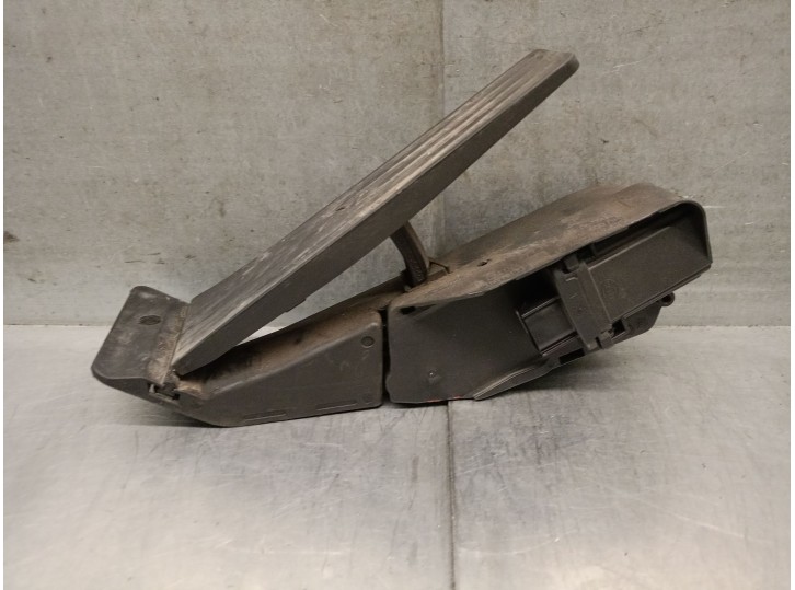 Recambio de potenciometro pedal para bmw 1 coupé (e82) 120 d referencia OEM IAM 747665 35411161723 