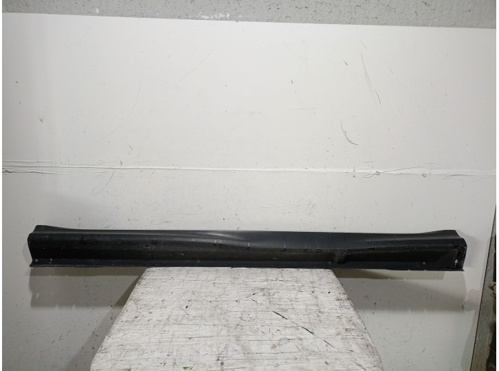 Recambio de faldon lateral para mitsubishi asx (ga_w_) 1.6 di-d referencia OEM IAM 6512A305XA 6512A305XA 