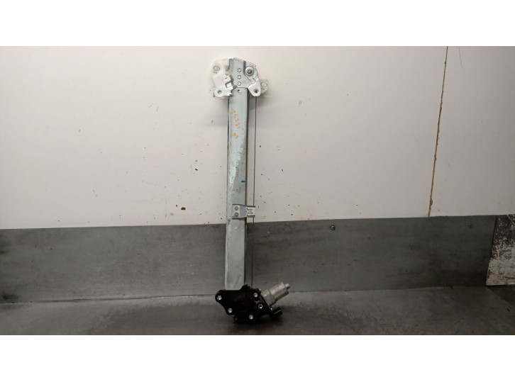 Recambio de elevalunas delantero izquierdo para honda hr-v (ru) 1.6 i-dtec (ru8) referencia OEM IAM 72210T7WA01 72210T7WA01 