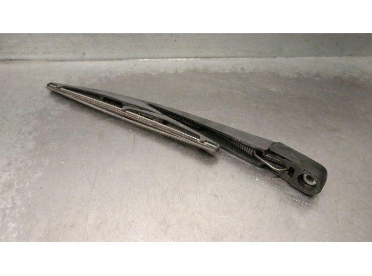 Recambio de brazo limpia trasero para mitsubishi asx (ga_w_) 1.6 di-d referencia OEM IAM 8253A029 8253A029 