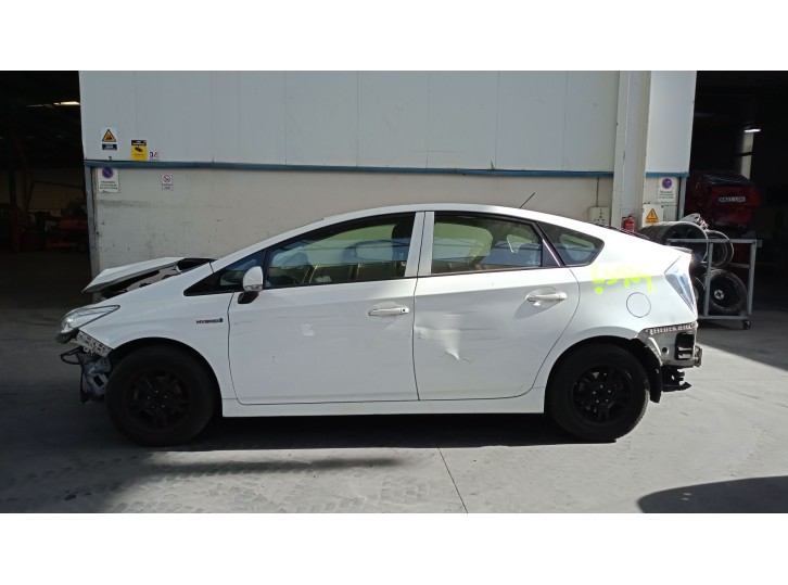 toyota prius (_w3_) del año 2016