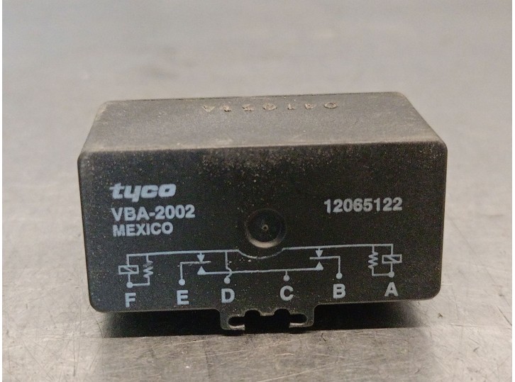Recambio de rele para cadillac srx 3.6 awd referencia OEM IAM 12065122
