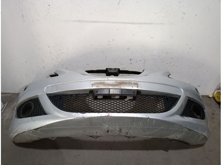 Replacement front bumper for Seat Leon (1P1) 1.9 TDI OEM IAM reference 1P0807217AB 1P0807217AB 