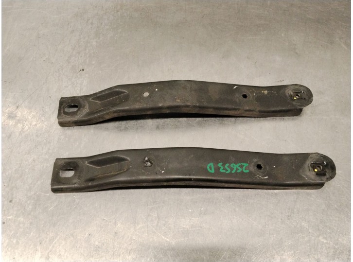 Recambio de refuerzo central delantero para cadillac srx 3.6 awd referencia OEM IAM 25772204 25772204 