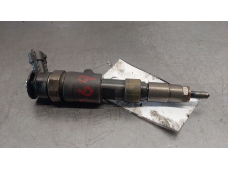 Recambio de inyector para peugeot partner tepee 1.6 hdi 90 referencia OEM IAM 0445110340 0445110340