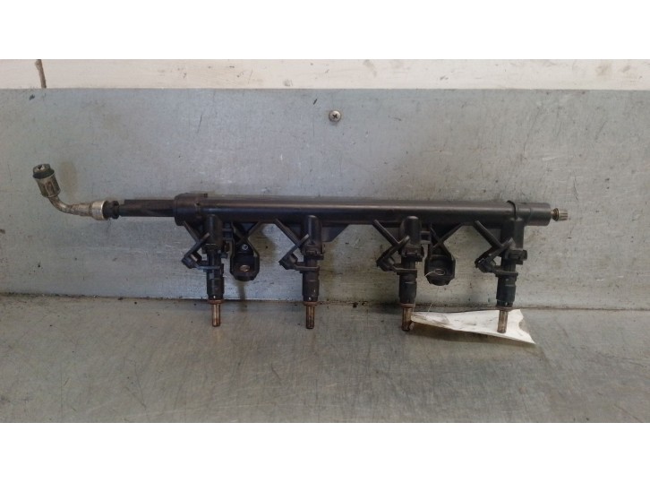 Recambio de rampa inyectora para mini mini (r56) cooper referencia OEM IAM 13537575646 13537575646 V7528178