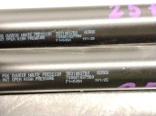 Replacement trunk / tailgate shock absorbers for Citroën C4 (C41) (BA_) 1.2 Hybrid (BAHPY) OEM IAM reference 9831083780 983108