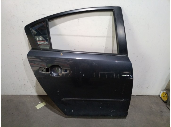 Recambio de puerta trasera derecha para mazda 3 sedán (bk) 2.0 (bkep) referencia OEM IAM BNYV7202XB BNYV7202XB 