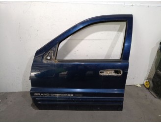 Replacement front left door for Jeep Grand Cherokee II (WJ, WG) 2.7 CRD 4x4 OEM IAM reference 55363471AC 55363471AC