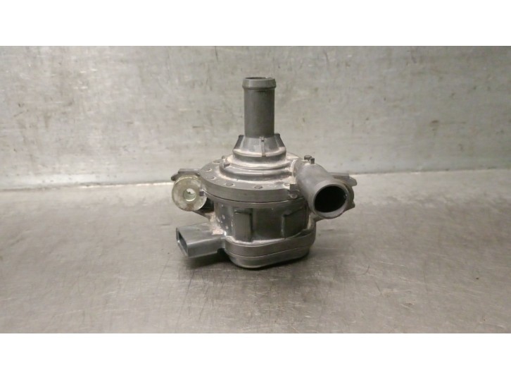 Recambio de bomba agua para mazda 2 fastback (kb) 1.5 hybrid (kbac3x) referencia OEM IAM G904052080 