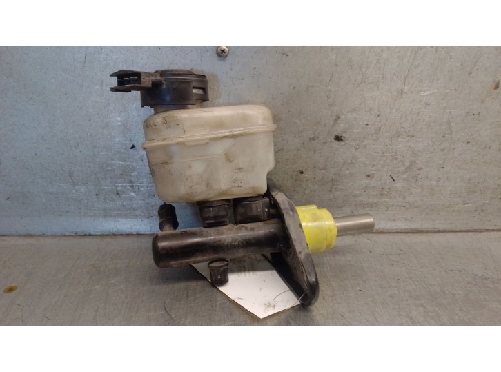Replacement brake pump for Rover 25 I Hatchback (RF) 1.6 16V OEM IAM reference 74471199 