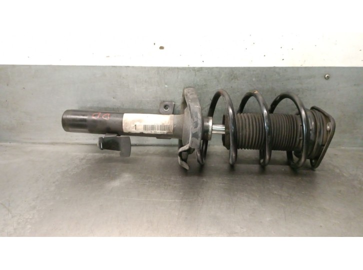 Recambio de amortiguador delantero derecho para volvo v50 (545) 2.4 referencia OEM IAM 30683609 31277590 