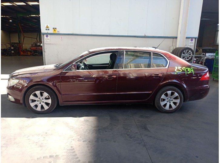 skoda superb ii (3t4) del año 2010