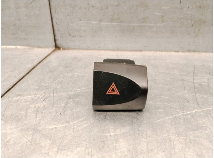 Recambio de warning para hyundai santa fé i (sm) 2.0 crdi referencia OEM IAM 9379026000
